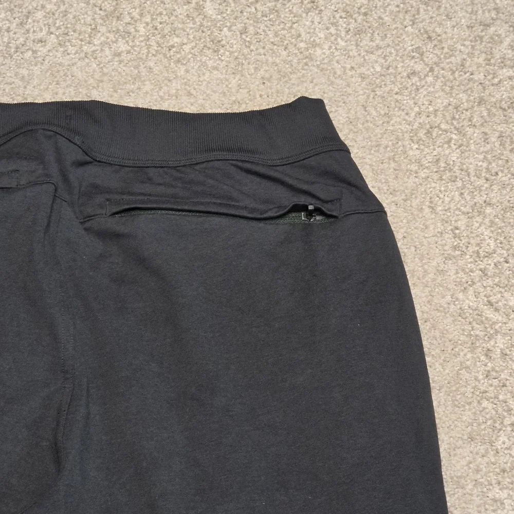 Vuori Coronado Jogger Pants Stretch Dark Forest Green Sz Medium V435 Gym Casual